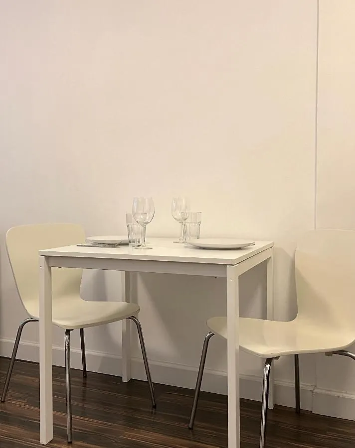 Apartment Close To All! 2-Room Suite In A 1-Family Townhouse New York